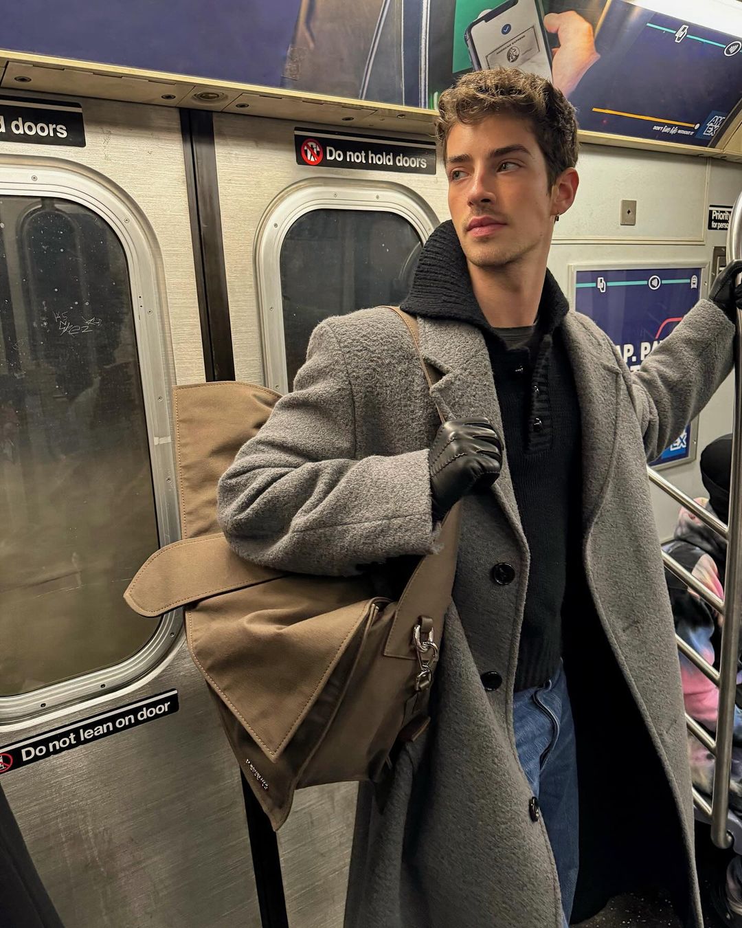 Jacquemus Le Bambino De Voyage Bag