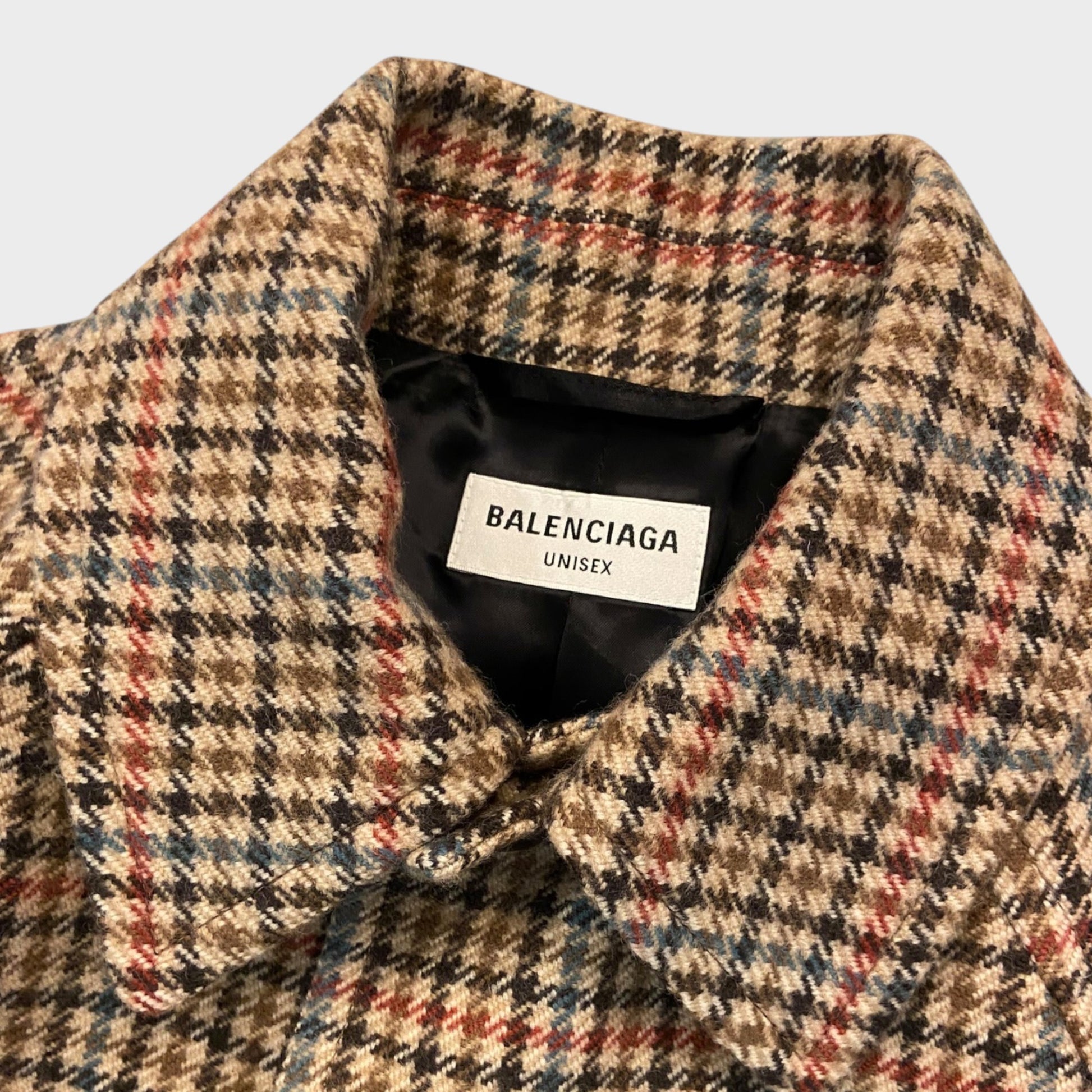 Tasoni Balenciaga wool brushed houndstooth blazer with a classic collar and unisex label detail.