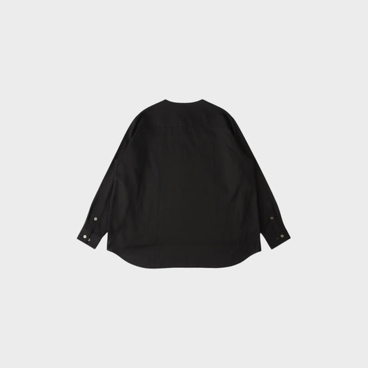 Tasoni black undercover zip up overshirt with buttoned cuffs and a band collar.