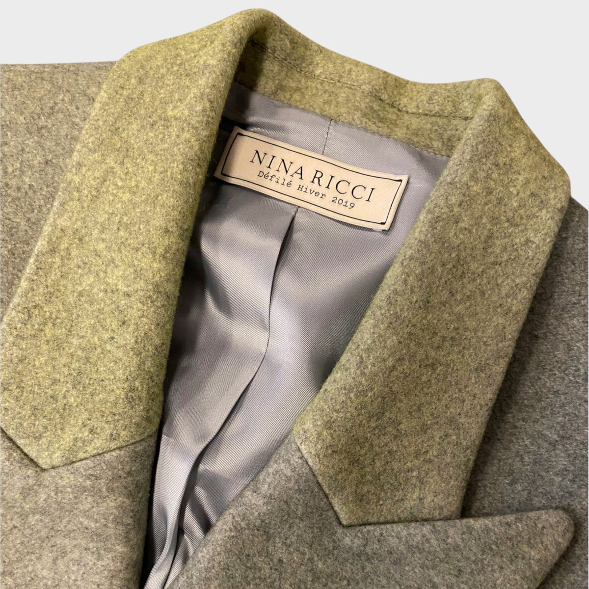 Tasoni Nina Ricci blazer in grey and olive green cashmere and wool blend with a notched lapel and satin lining.