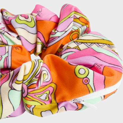 Tasoni Pucci zipped scrunchie featuring a vibrant multi-colored abstract geometric print in pink and orange.