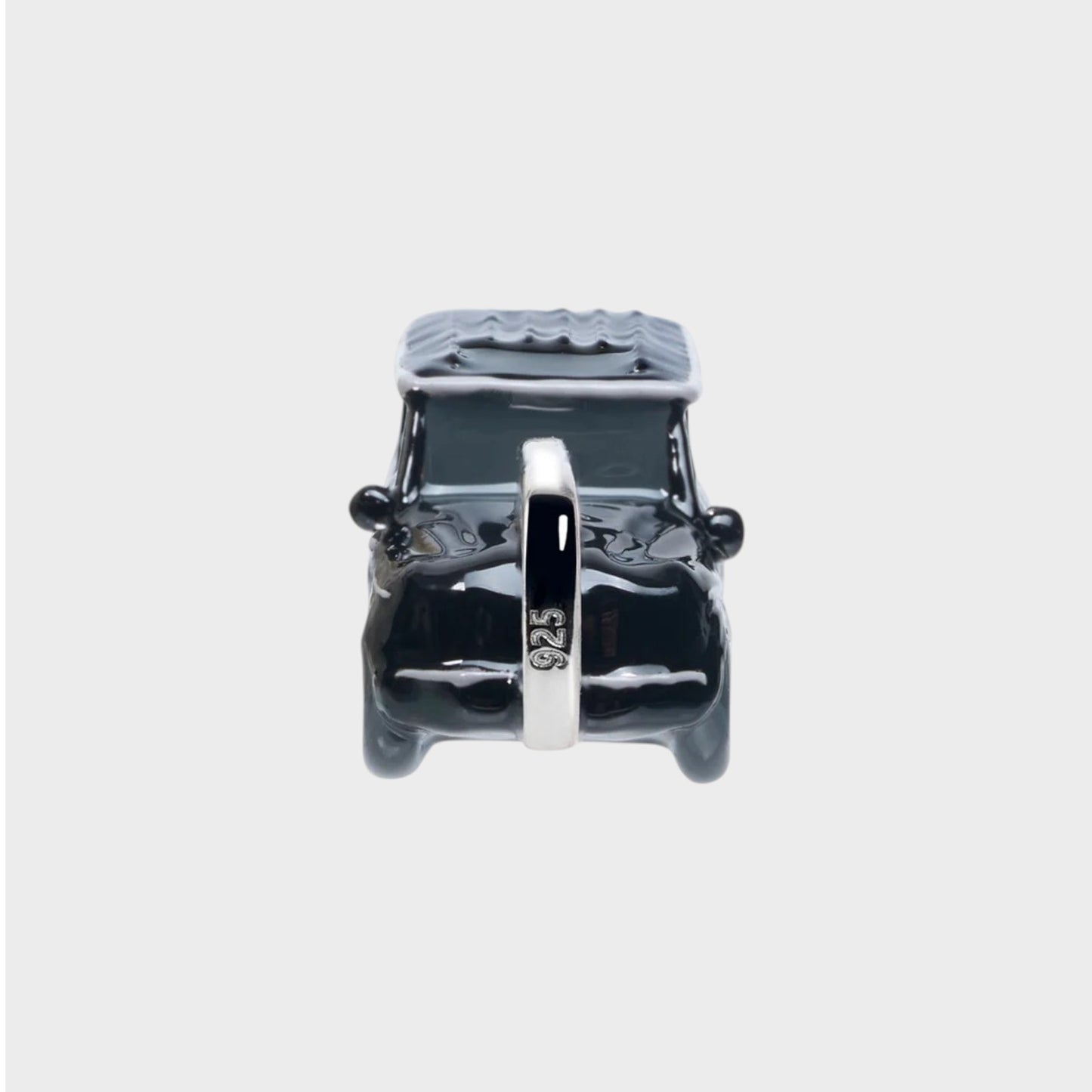 Poubel.SUV Charm